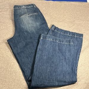 LONG Tall Sally high waist, wide leg jeans.